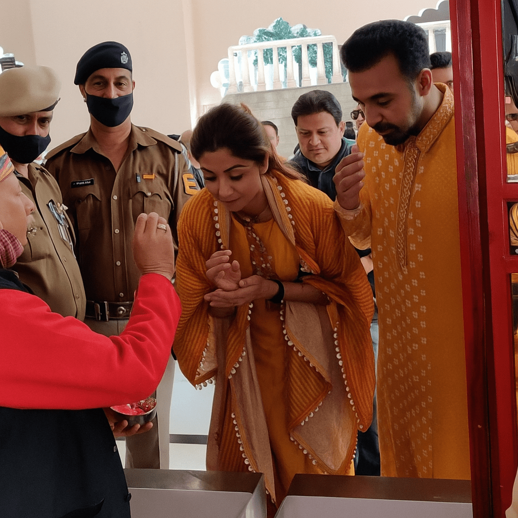 Shilpa Shetty Visit Maa Baglamukhi Temple